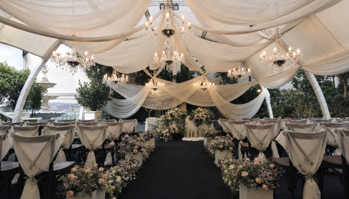 aria-ceremony-garden-1